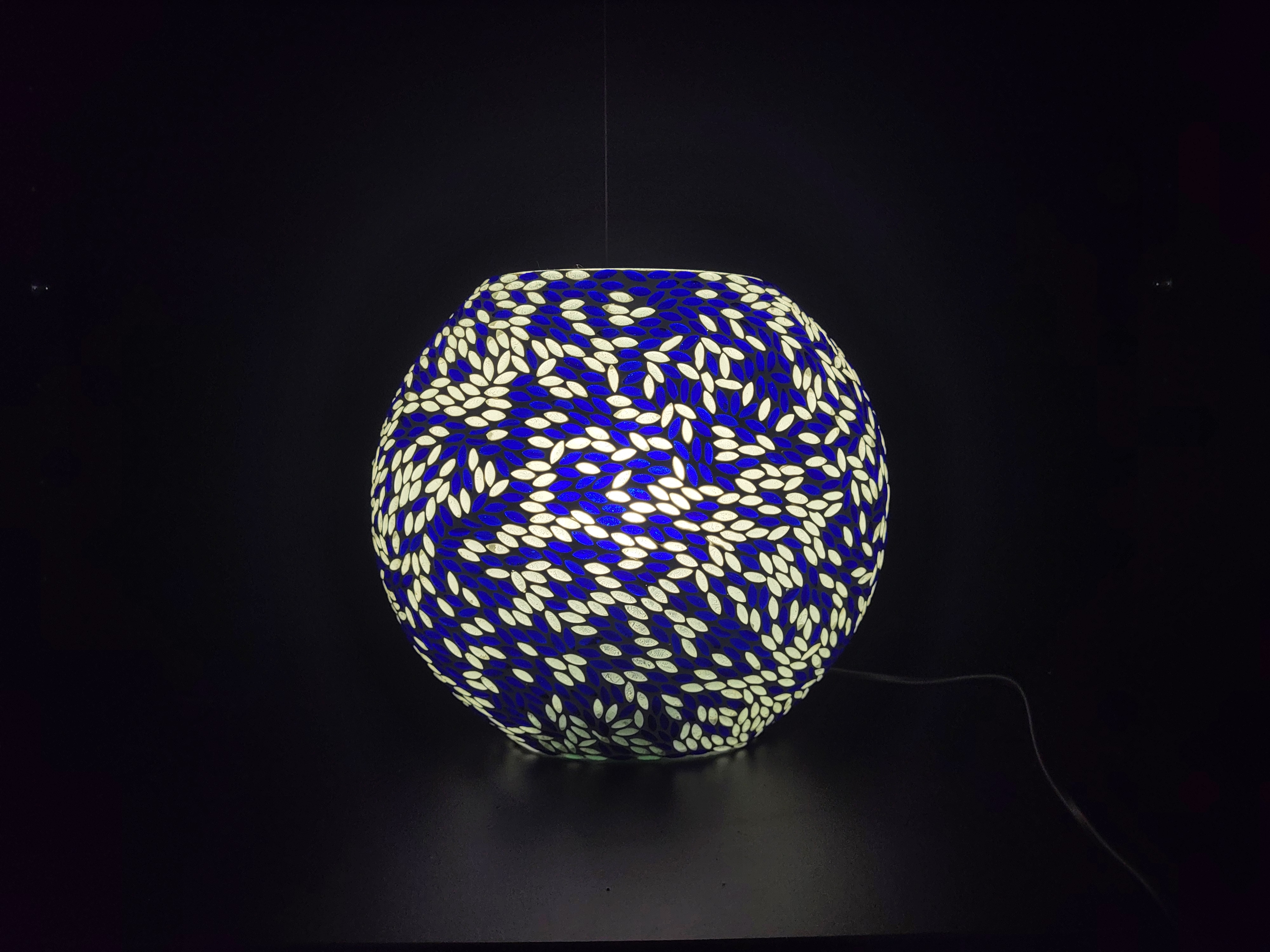 Purse_mosaic_lamp