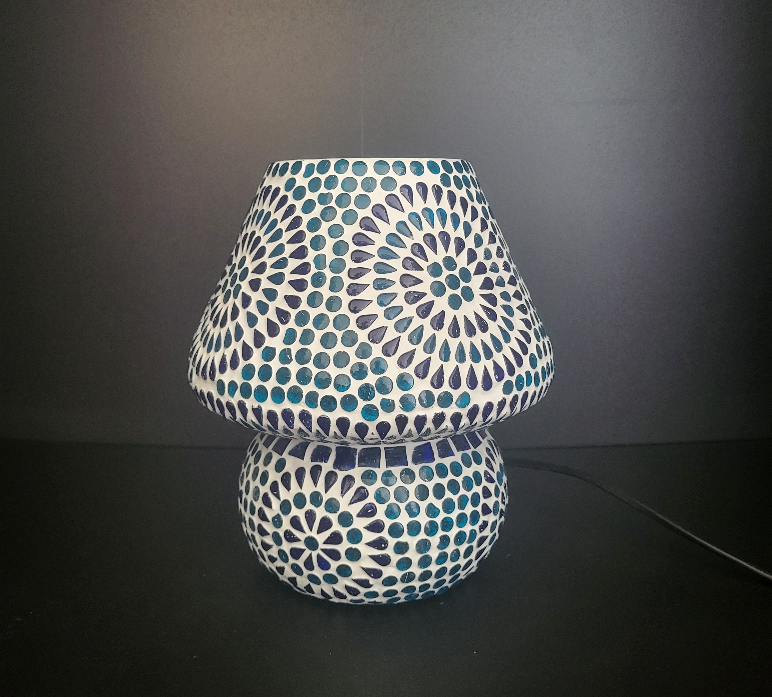 Mushroom_mosaic_lamp