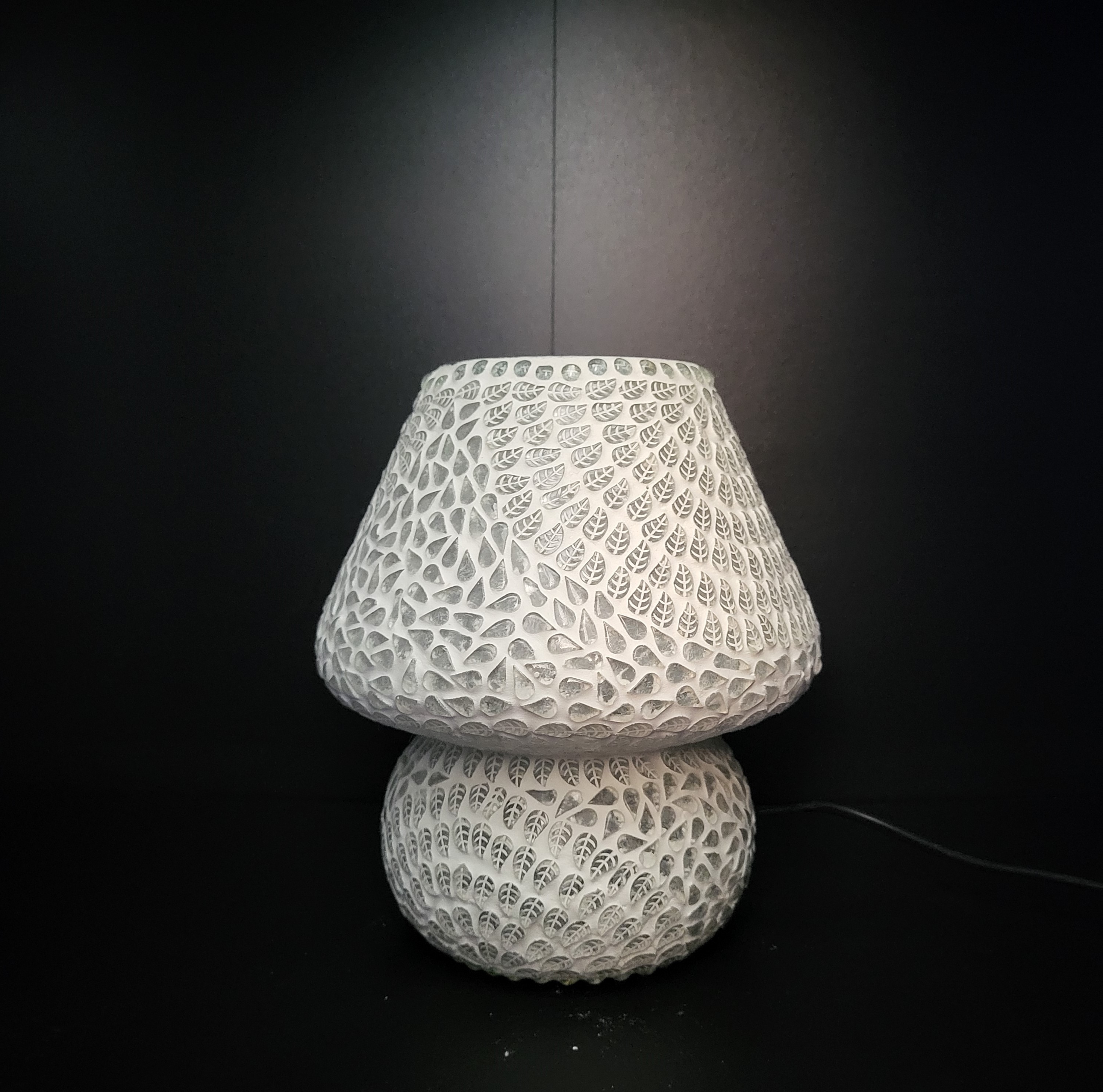 Mushroom_mosaic_lamp